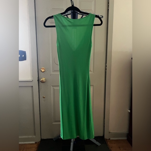 Diane von Furstenberg green dress. Size 2 - Picture 2 of 3